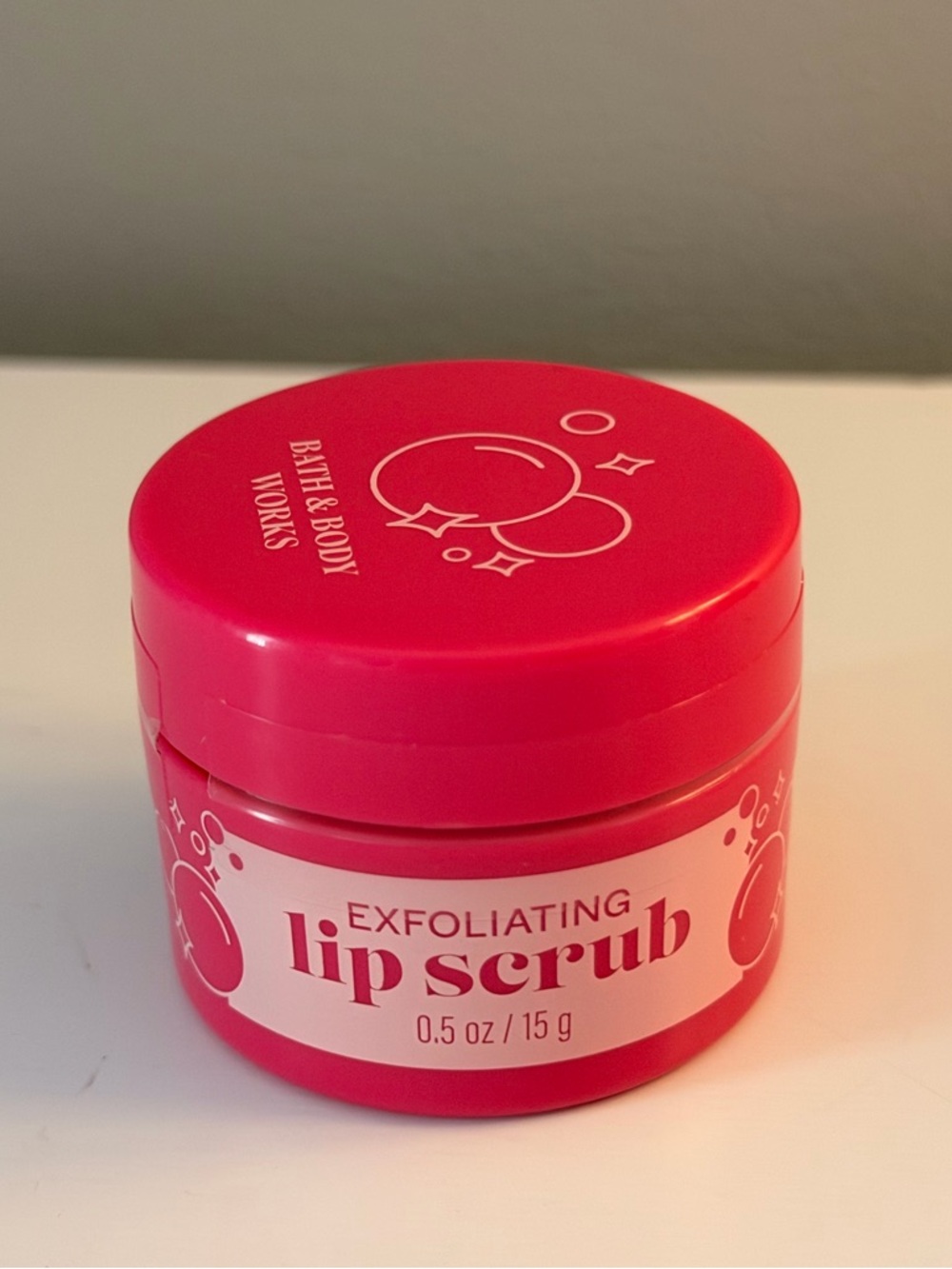 Bath & Body Works Exfoliating Lip Scrub - Bright Pink Jar Champagne Toast